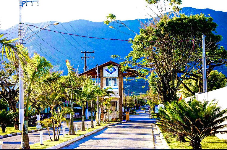 300 mts da praia com piscina e sinuca