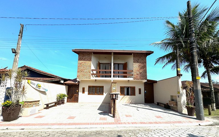 Piscina com Ofurô,Sinuca,Ping Pong e Praia